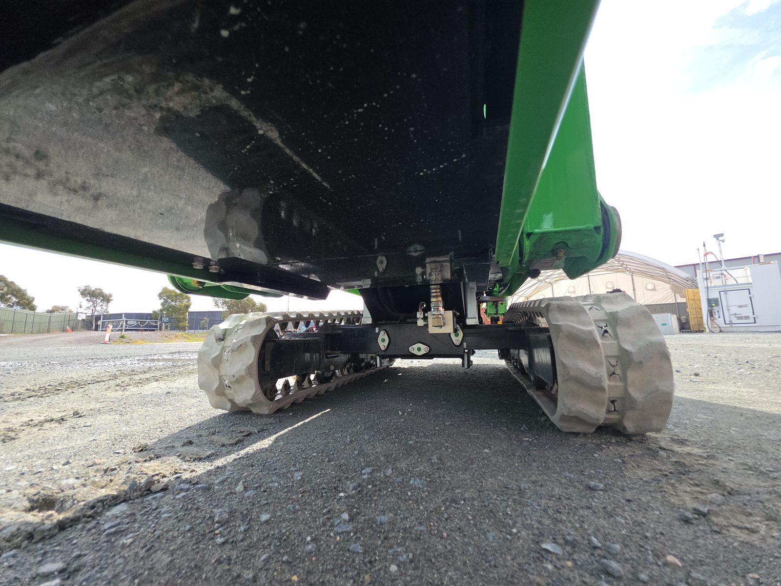 Photos of undercarriage (1)