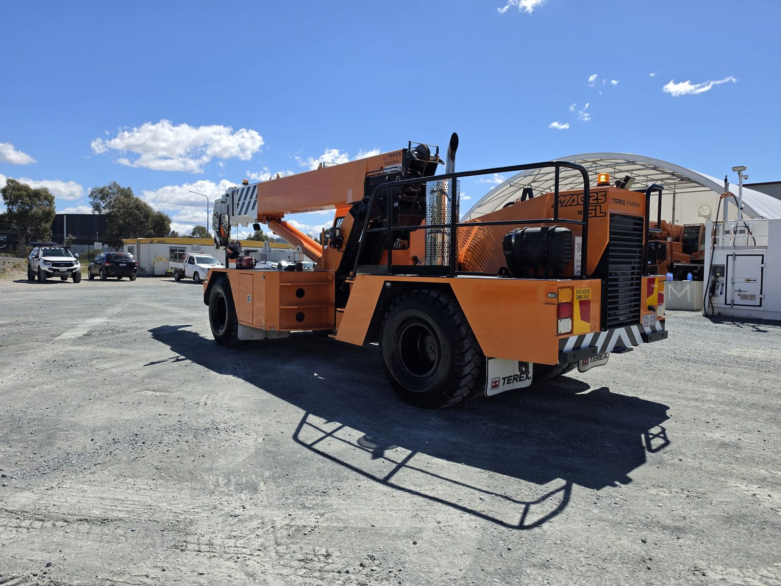 Rear-right corner