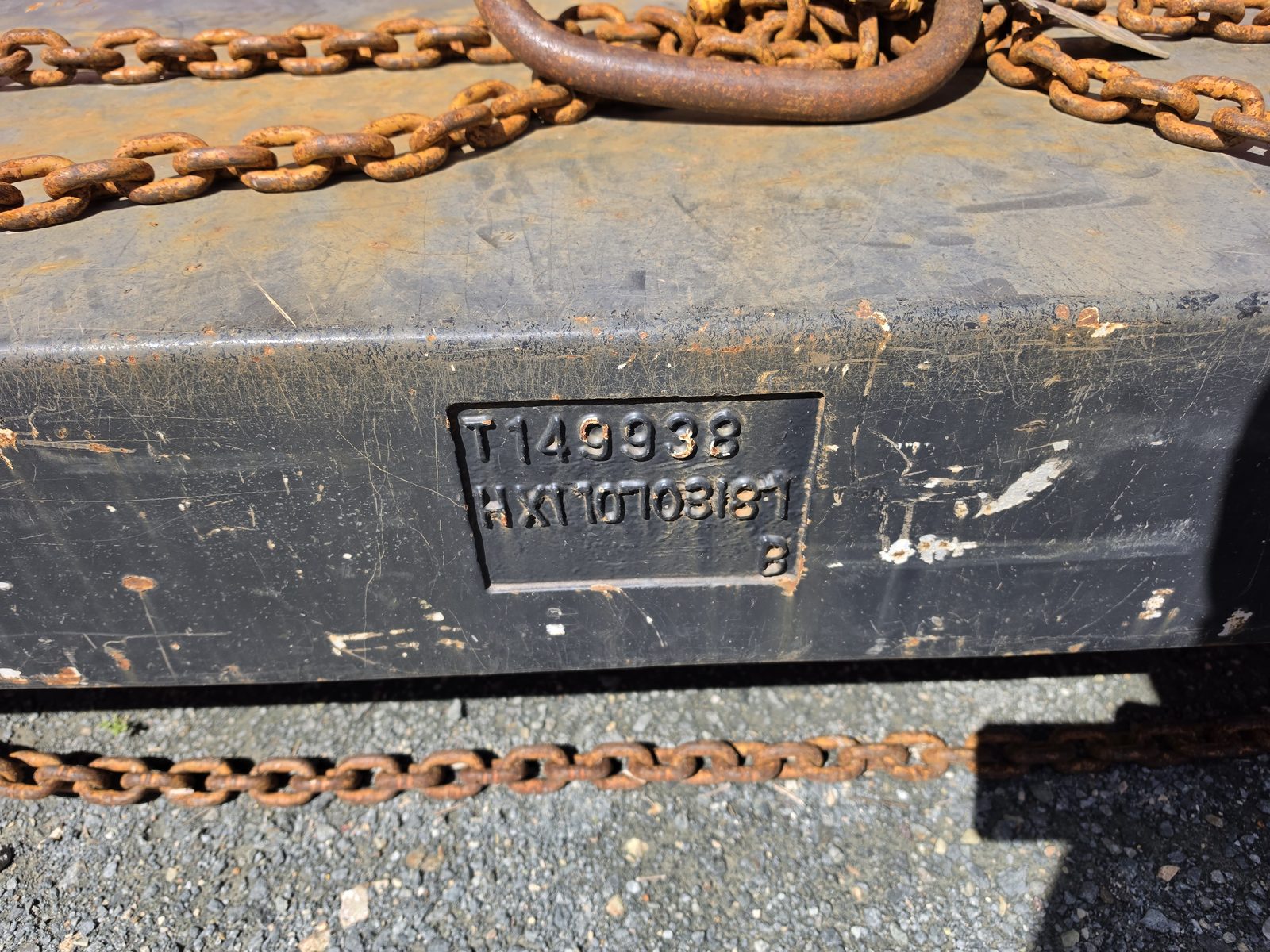Counterweight ID plate